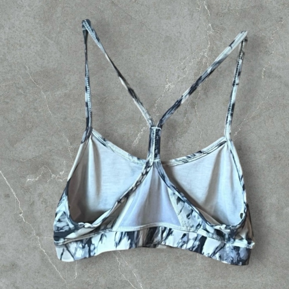 Lululemon Women’s Flow Y Bra IV - Picture 10 of 14